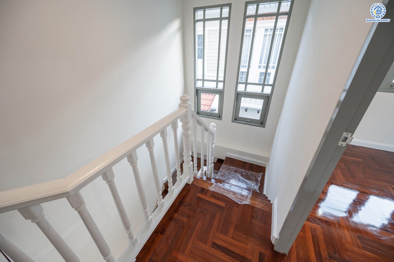 บ้านมือสองตกแต่งใหม่ โครงการ เพอร์เฟคเพลส รัตนาธิเบศร์-ไทรม้า รองรับความสุข บนเนื้อที่ 50 ตร.ว. พื้นที่ใช้สอย 147.04 ตร.ม. ฟังก์ชัน 3 ห้องนอน 2 ห้องน้ำ จอดรถได้ 1 คัน ทำเลเชื่อมต่อได้หลายเส้นทาง ติดถนนราชพฤกษ์ และรถไฟฟ้าสายสีม่วง "สถานีบางรักน้อยท่าอิฐ"...